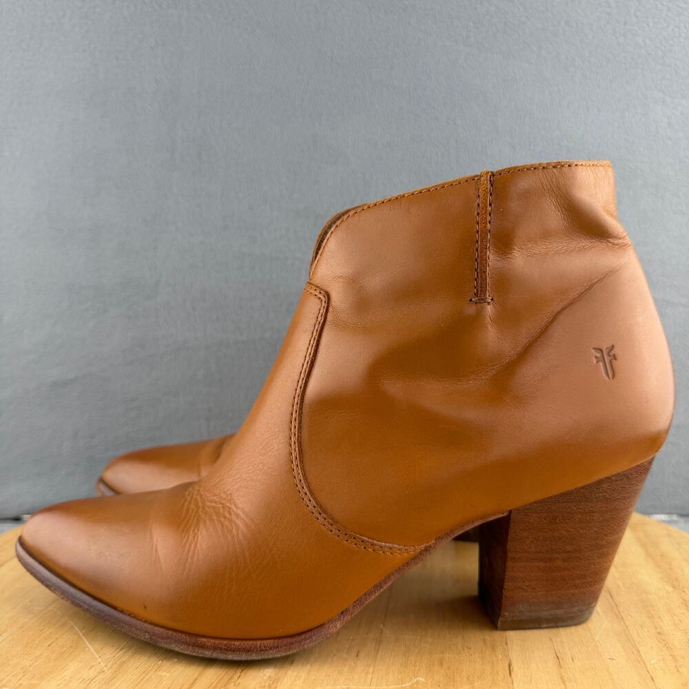 Frye Jennifer Leather‎ Ankle Bootie Cognac Zip Up Women’s Size 9.5M US